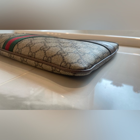 GUCCI GG Pouch - Picture 5 of 10